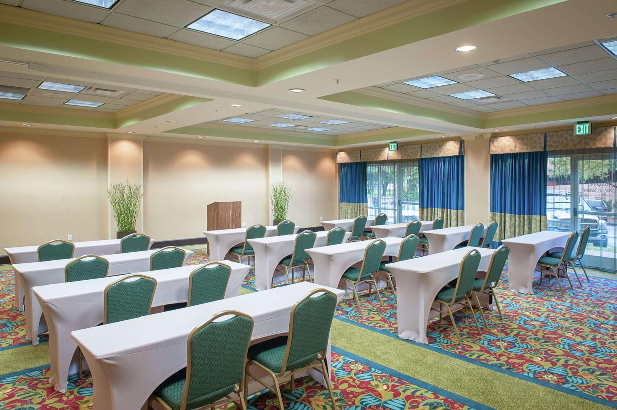 Hampton Inn & Suites St. Petersburg/Downtown מראה חיצוני תמונה