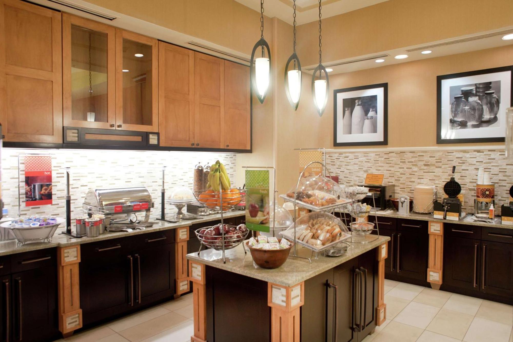 Hampton Inn & Suites St. Petersburg/Downtown מראה חיצוני תמונה