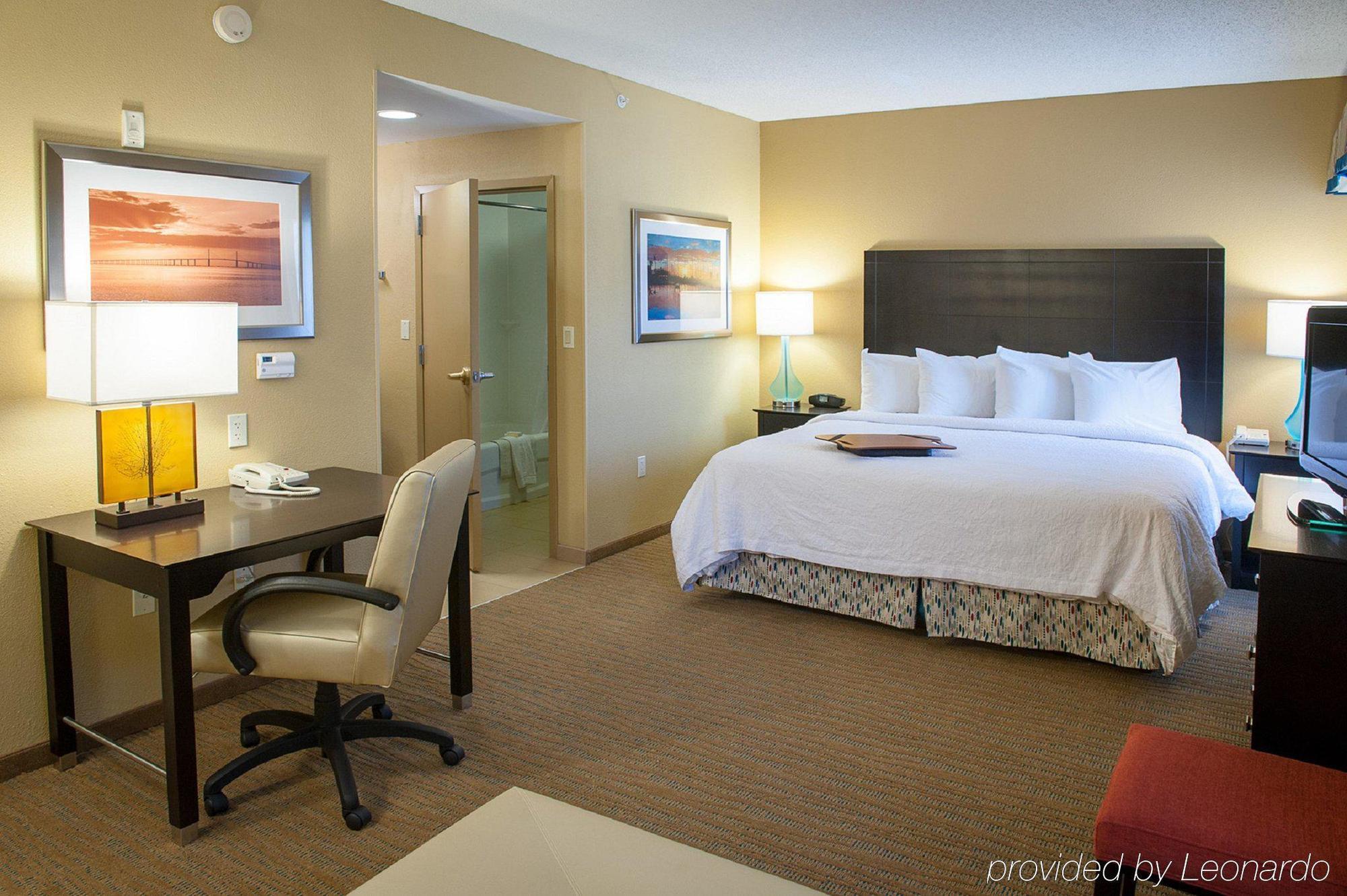 Hampton Inn & Suites St. Petersburg/Downtown מראה חיצוני תמונה